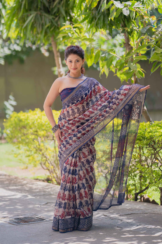 Rajvalli- White Kota Doria Saree