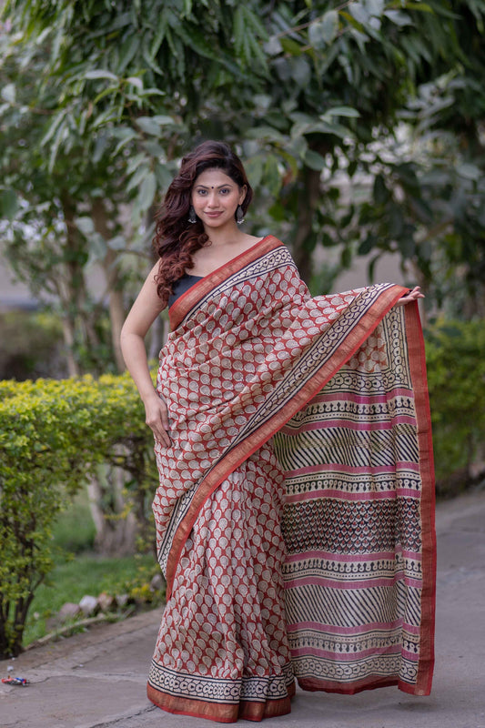 Karunmayi- Red Maheshwari Silk Saree