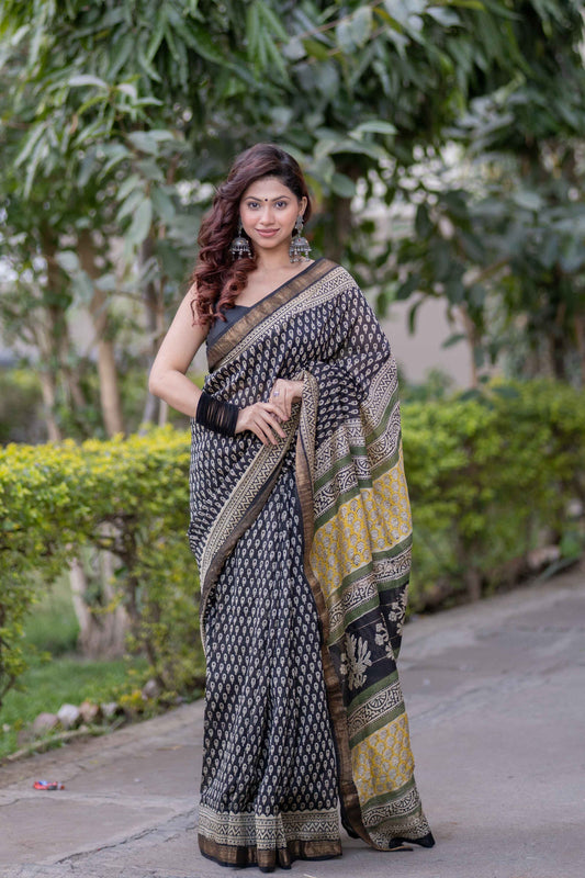 Tarakini- Black Maheshwari Silk Saree
