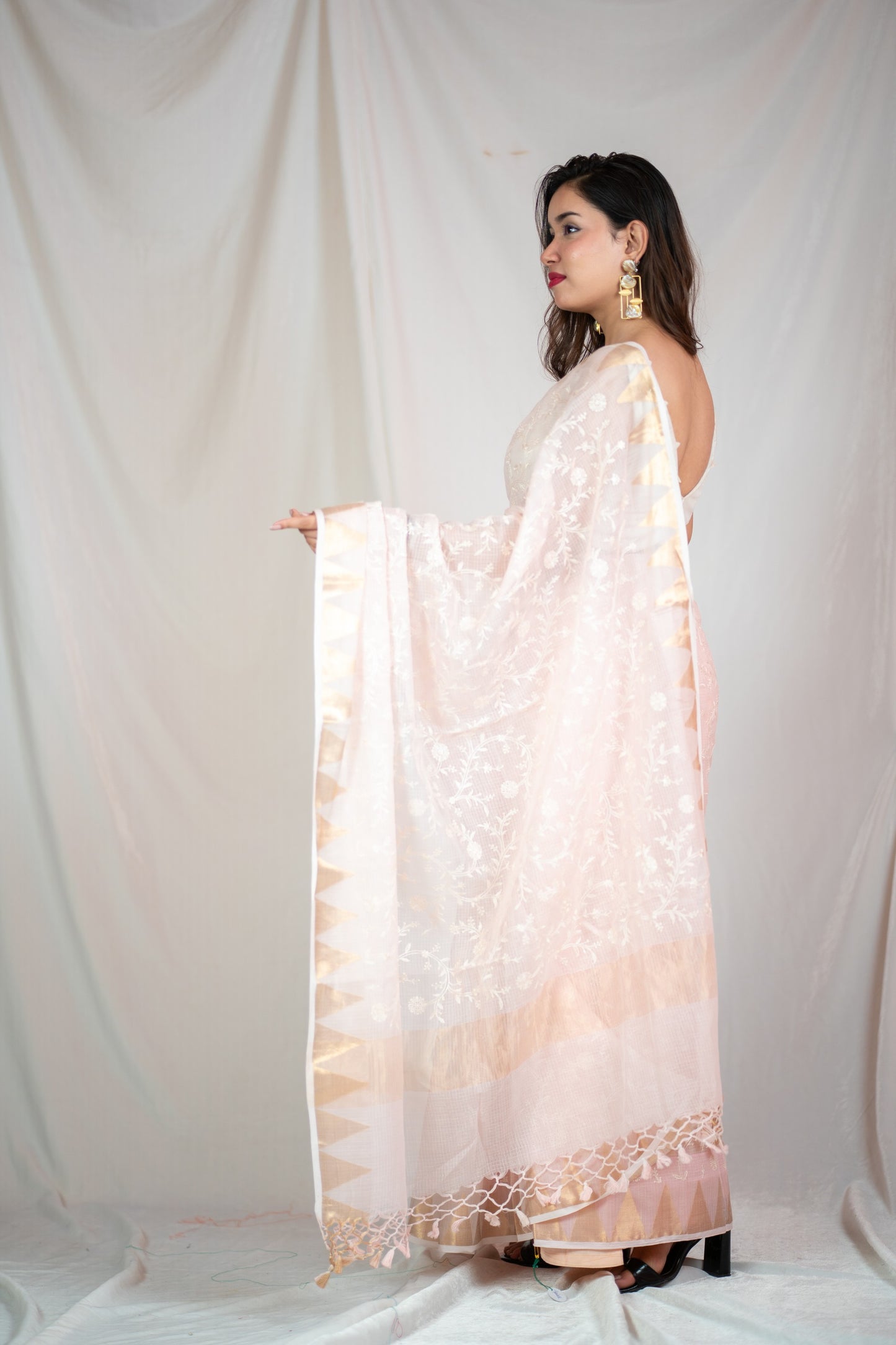 Pink Flower- Emroidered Kota Doria Saree