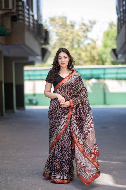 Sitara- Black Bagru Maheshwari Silk Saree