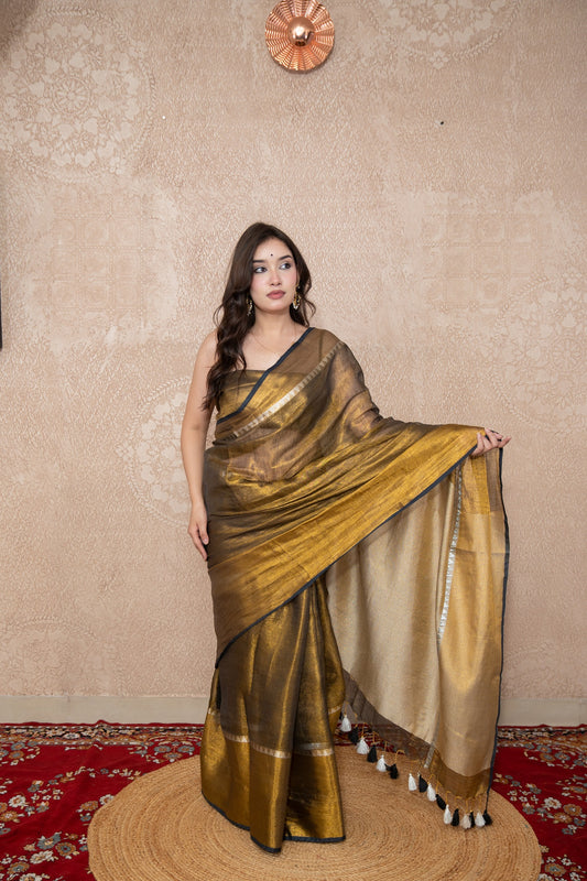 Vasudha- Copper saree with temple border