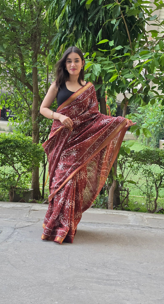Aarvika - Brown Maheshwari Silk Saree