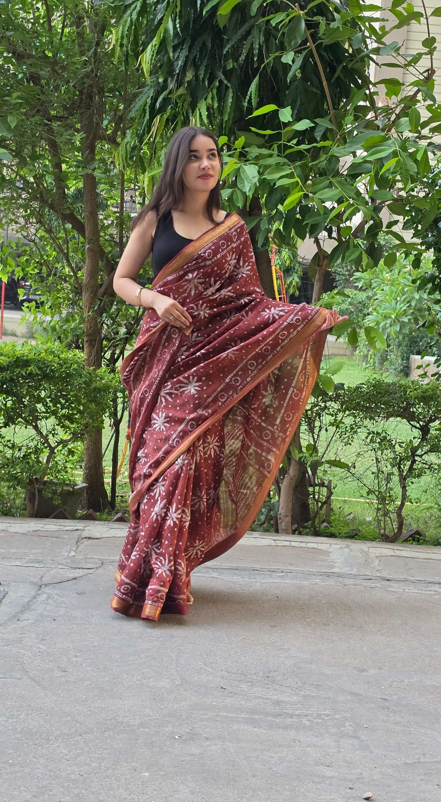Aarvika - Brown Maheshwari Silk Saree