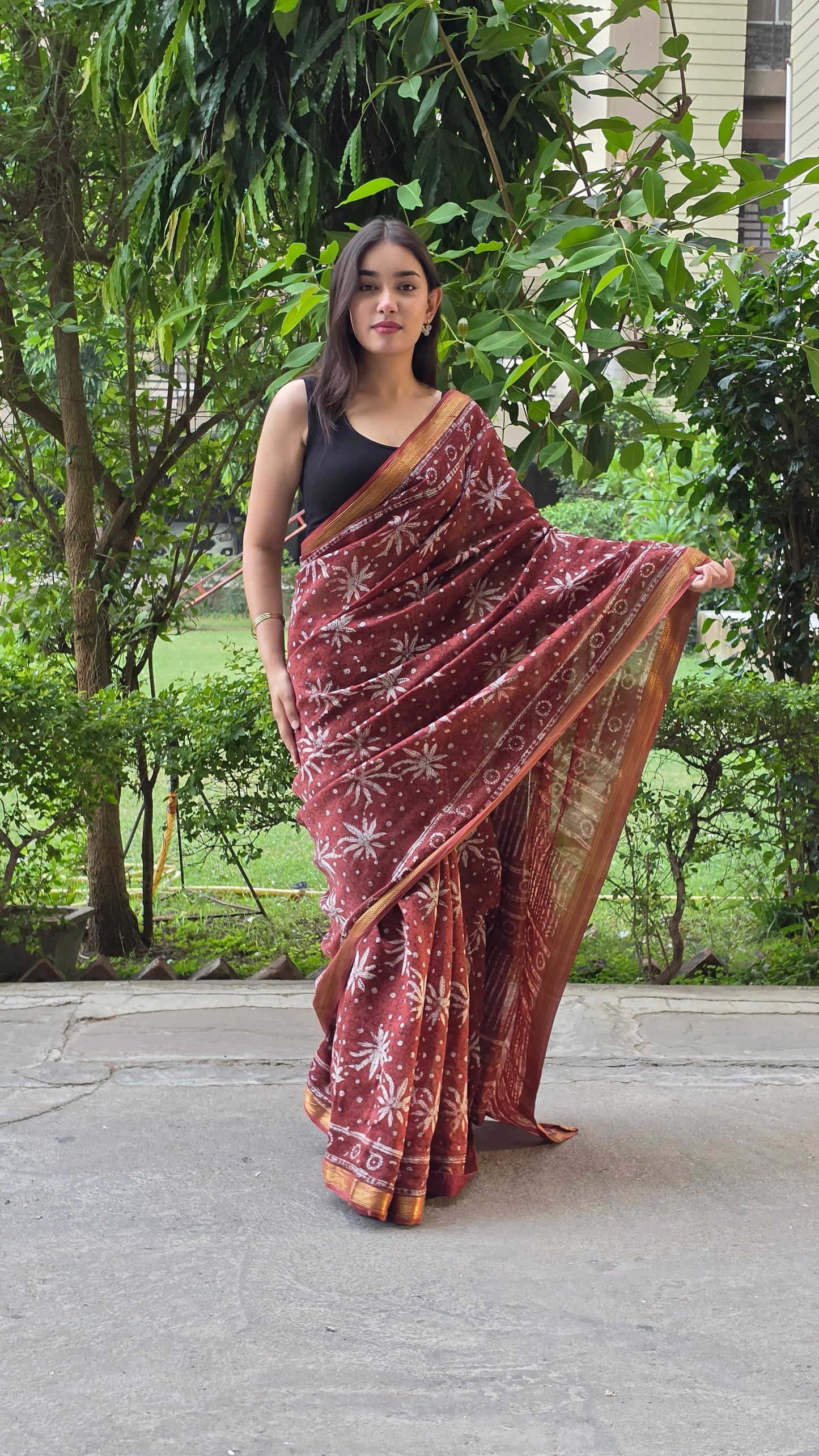 Aarvika - Brown Maheshwari Silk Saree