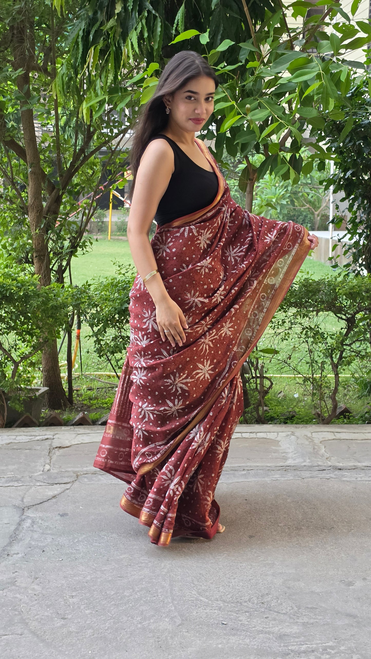 Aarvika - Brown Maheshwari Silk Saree