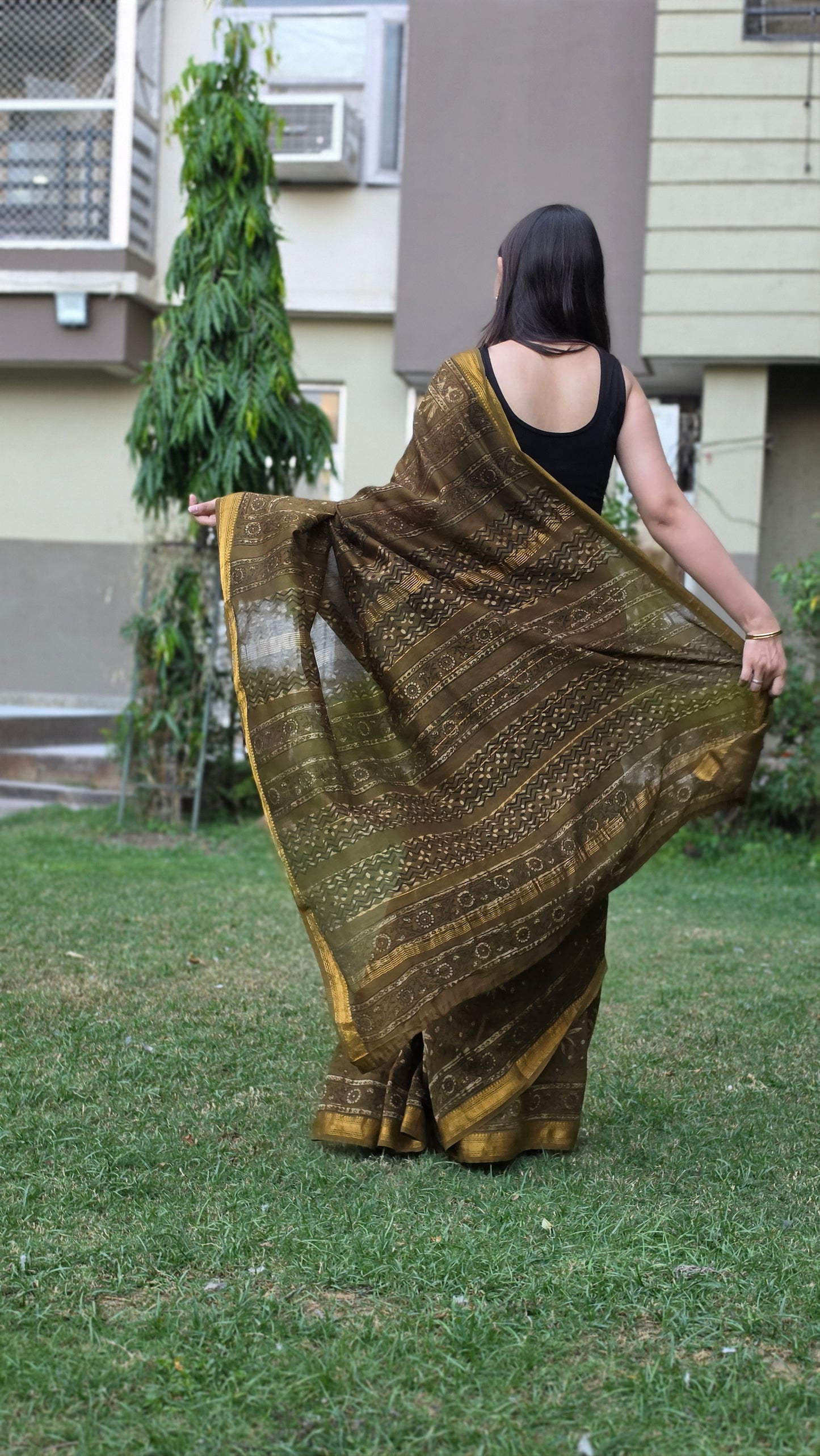 Advika- Green Maheshwari Silk Saree