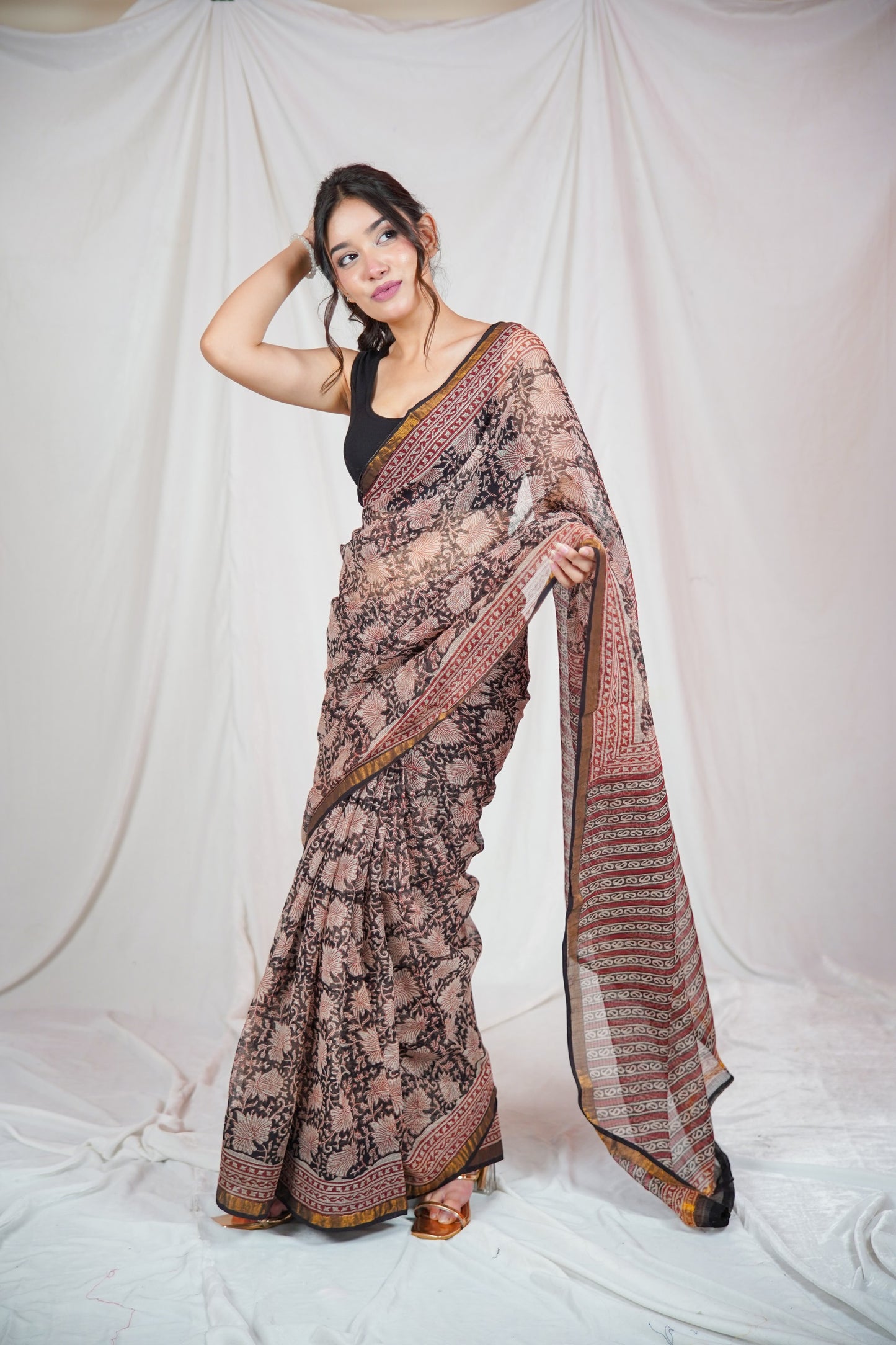 Floral Noir- Kota Doria Saree
