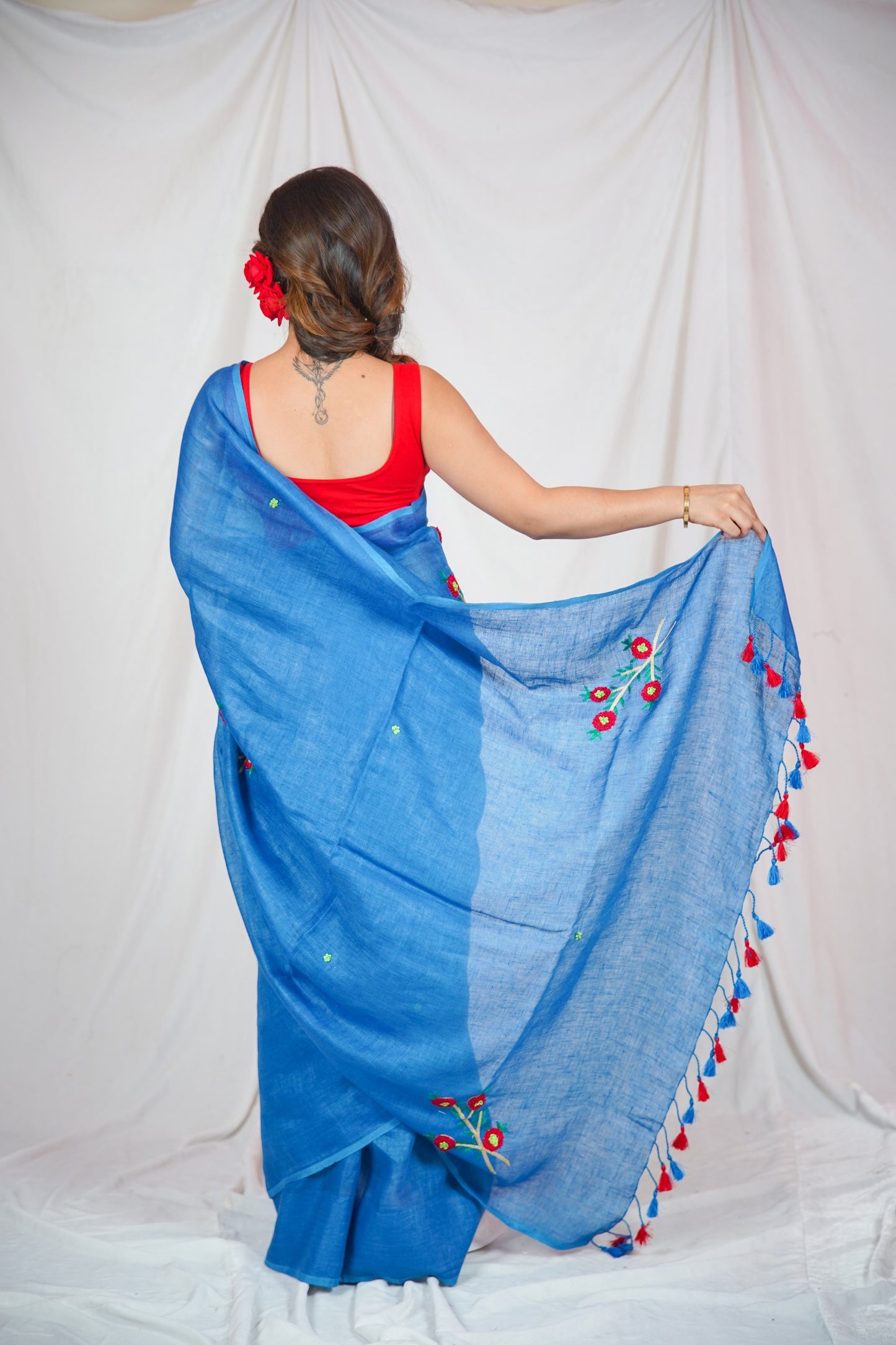 Floral Fantasy- Blue Linen Saree