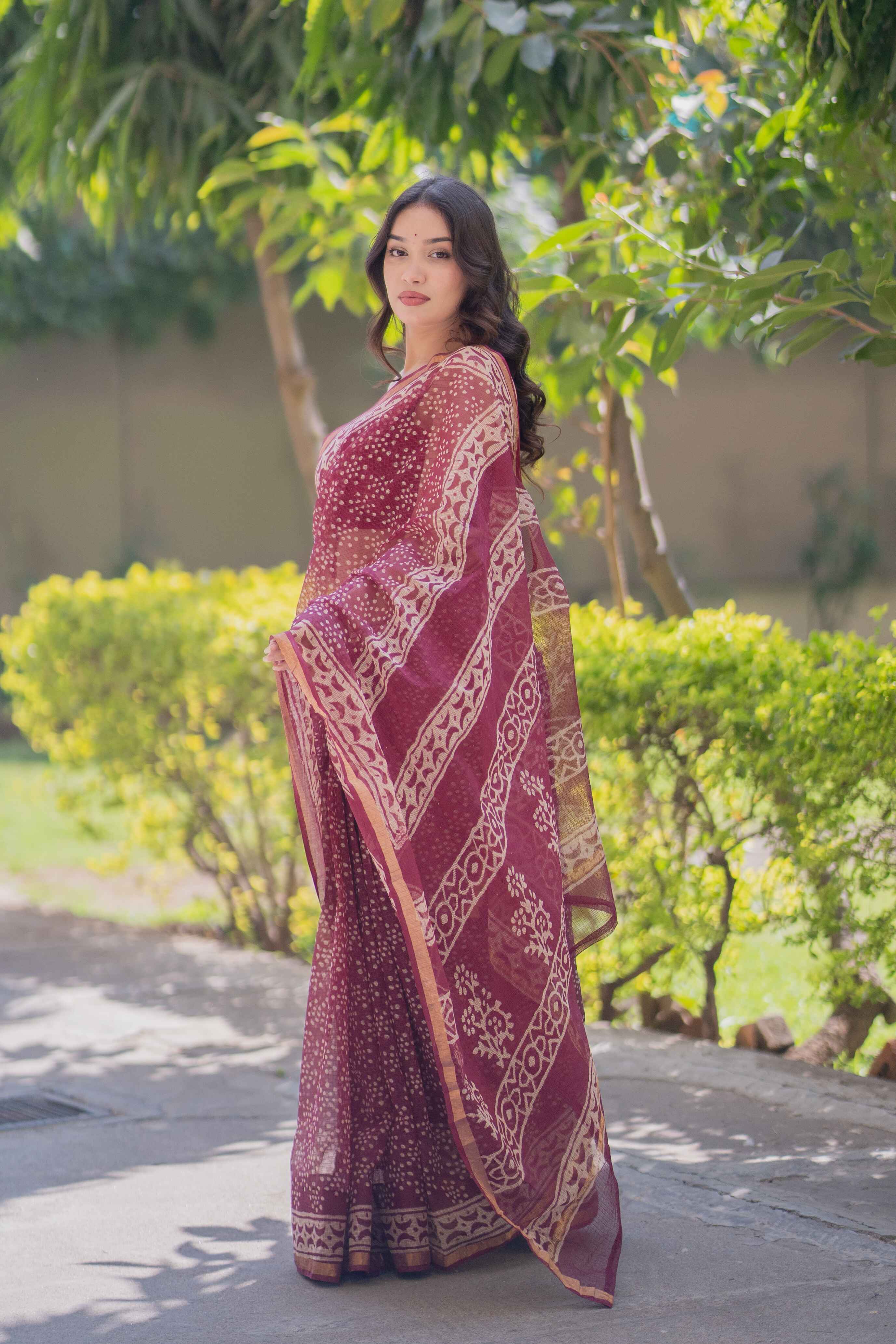 Gulbuta- Floral Kota Doria Saree
