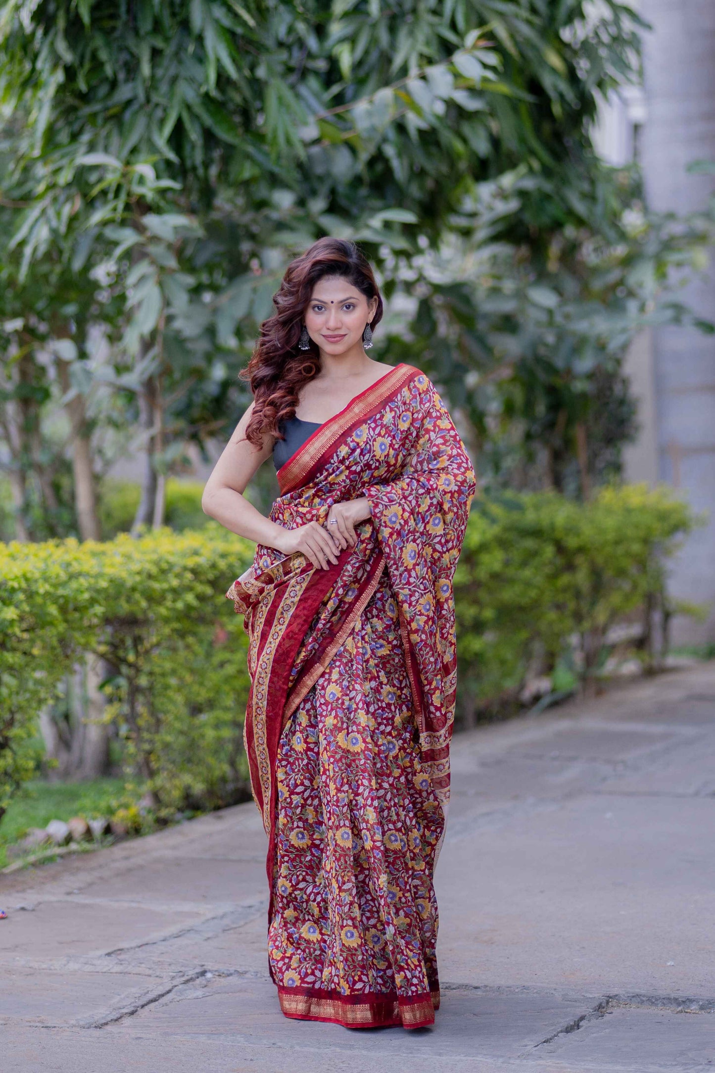 Kusumvati- Floral Maheshwari Silk Saree