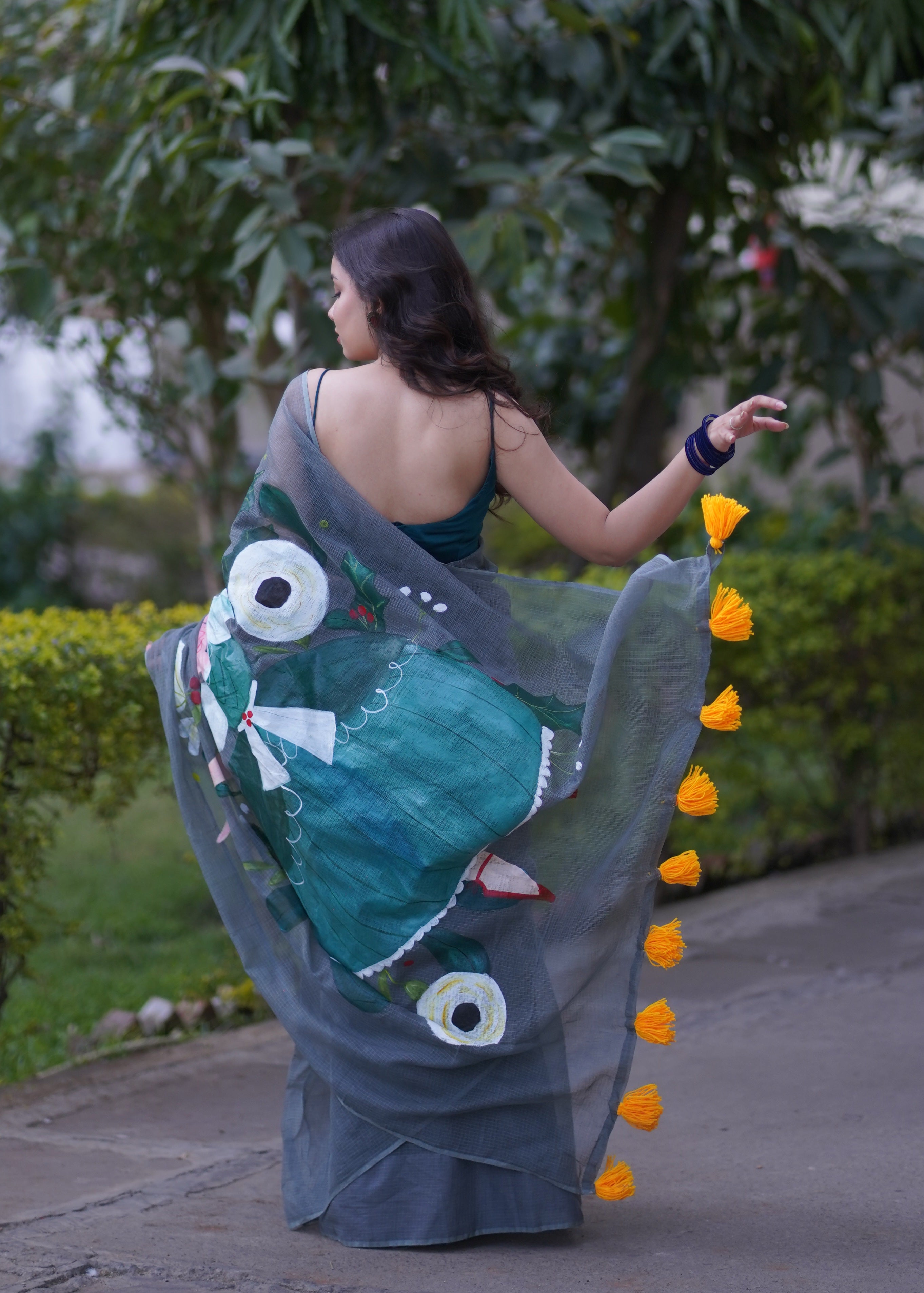Rhythm & Grace- Grey Handpainted Saree