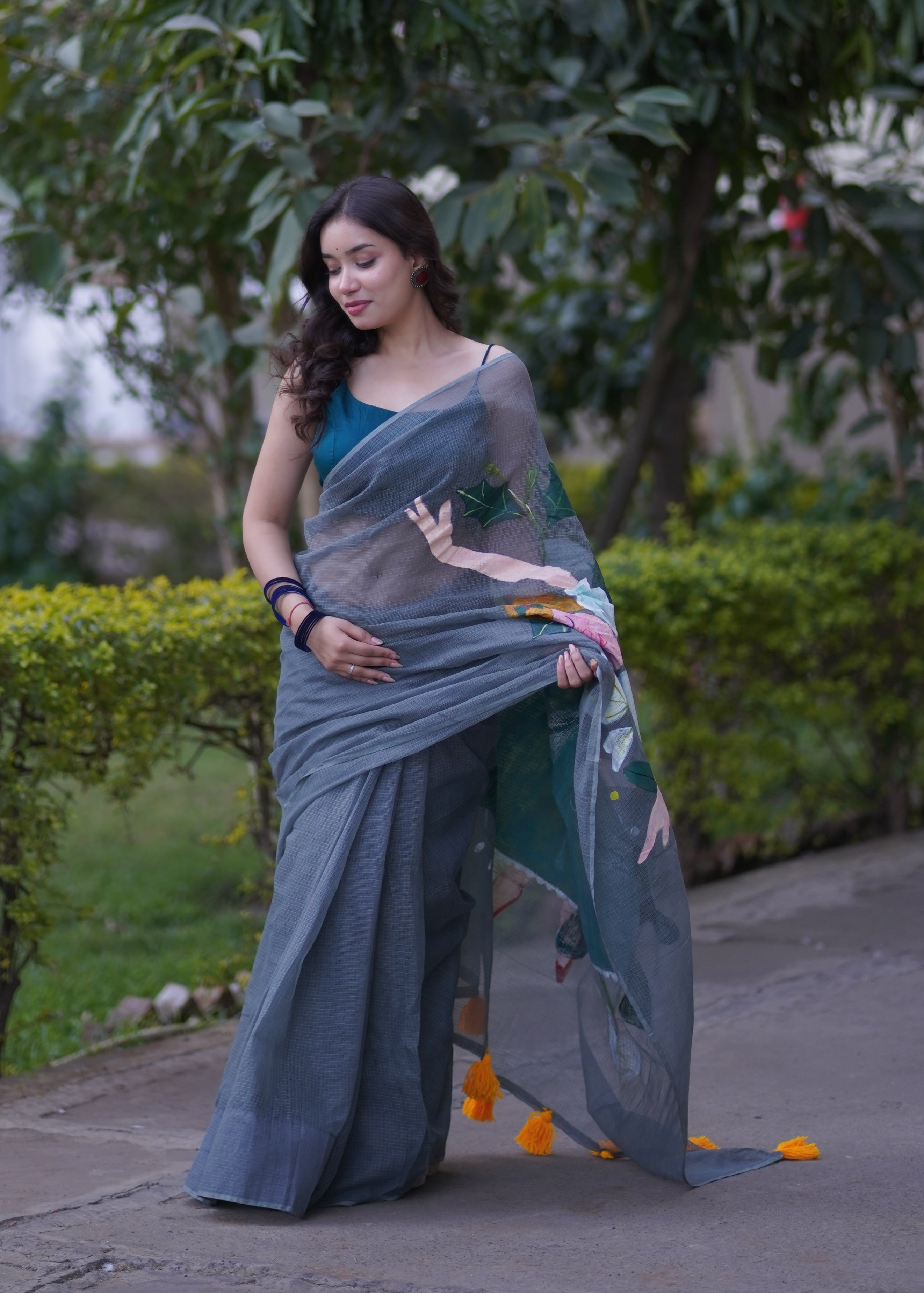 Rhythm & Grace- Grey Handpainted Saree