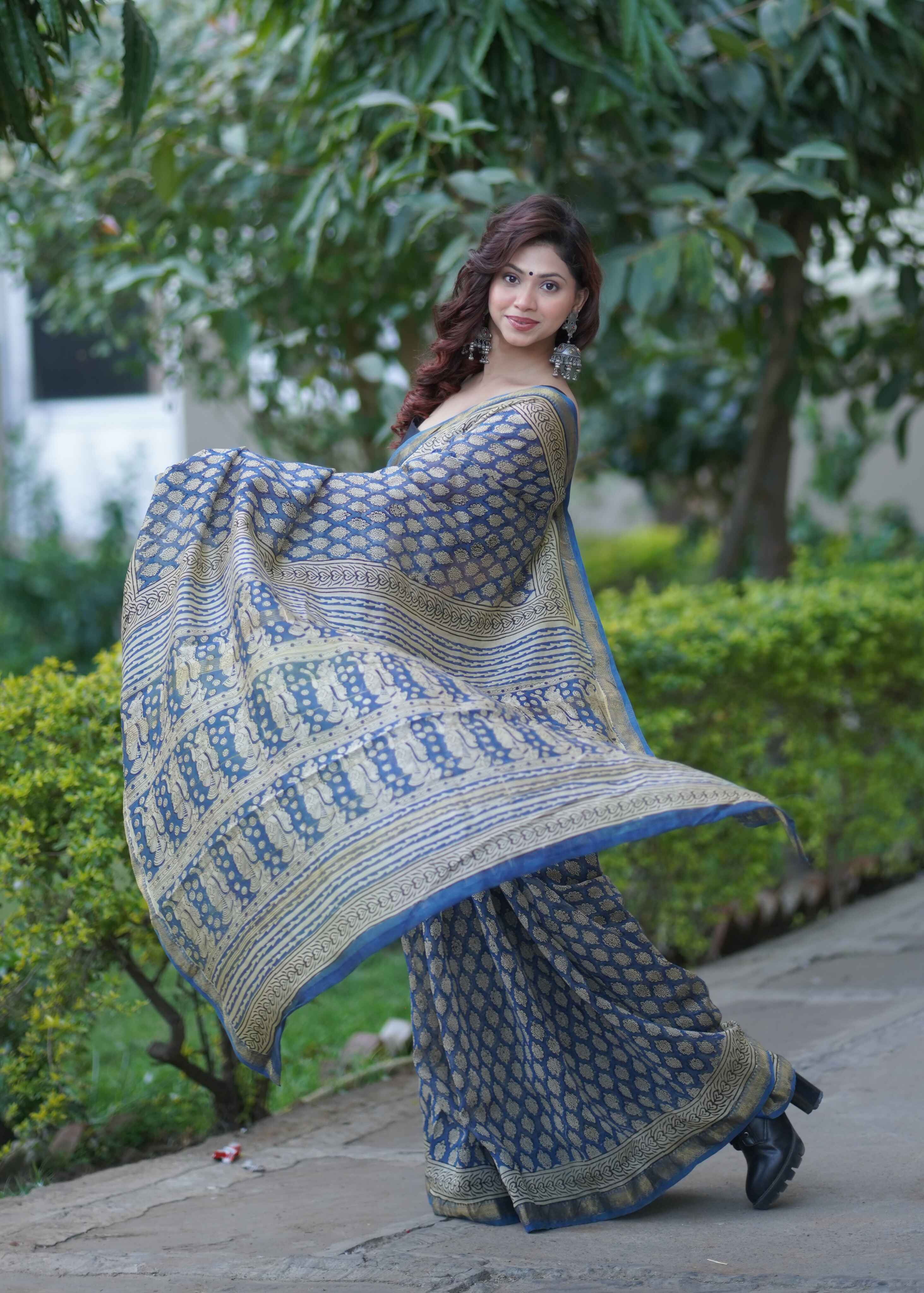 Sharvangi- Blue Maheshwari Silk Saree