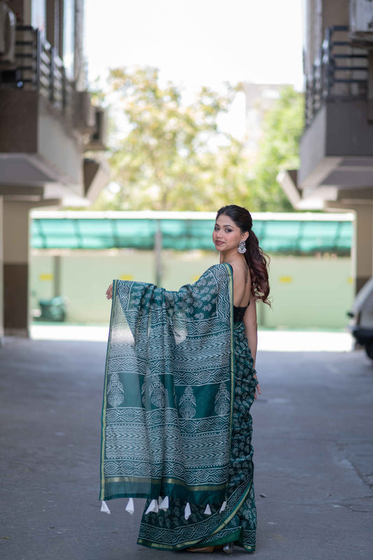 Golden Ivy- Maheshwari Silk Saree