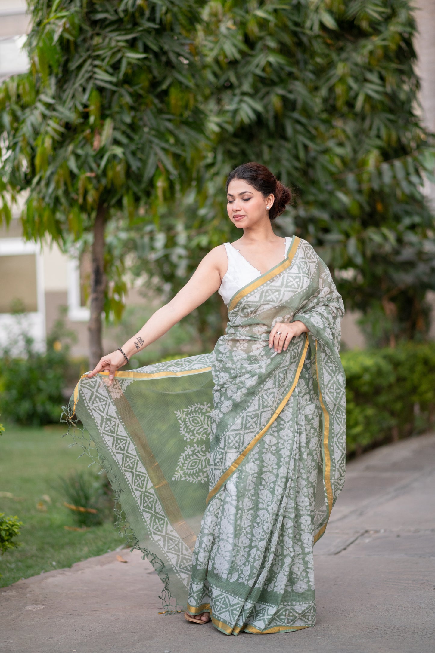 Green Oasis- Batik Kota Doria Saree
