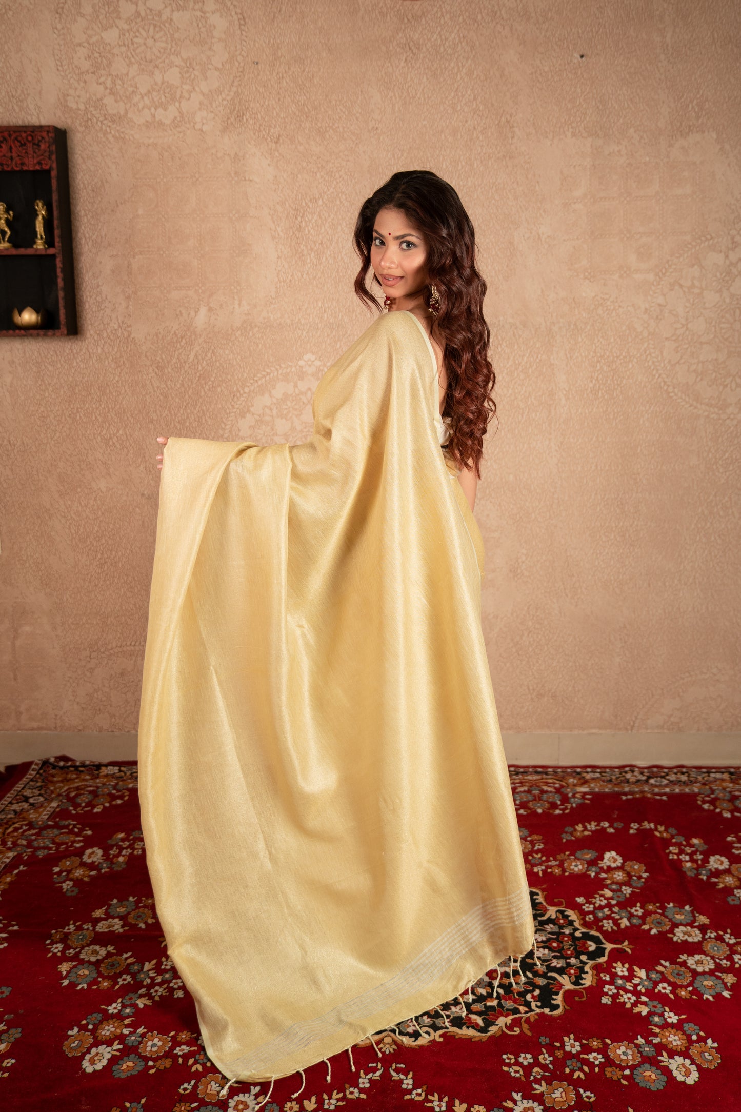 Harita- White Linen Saree