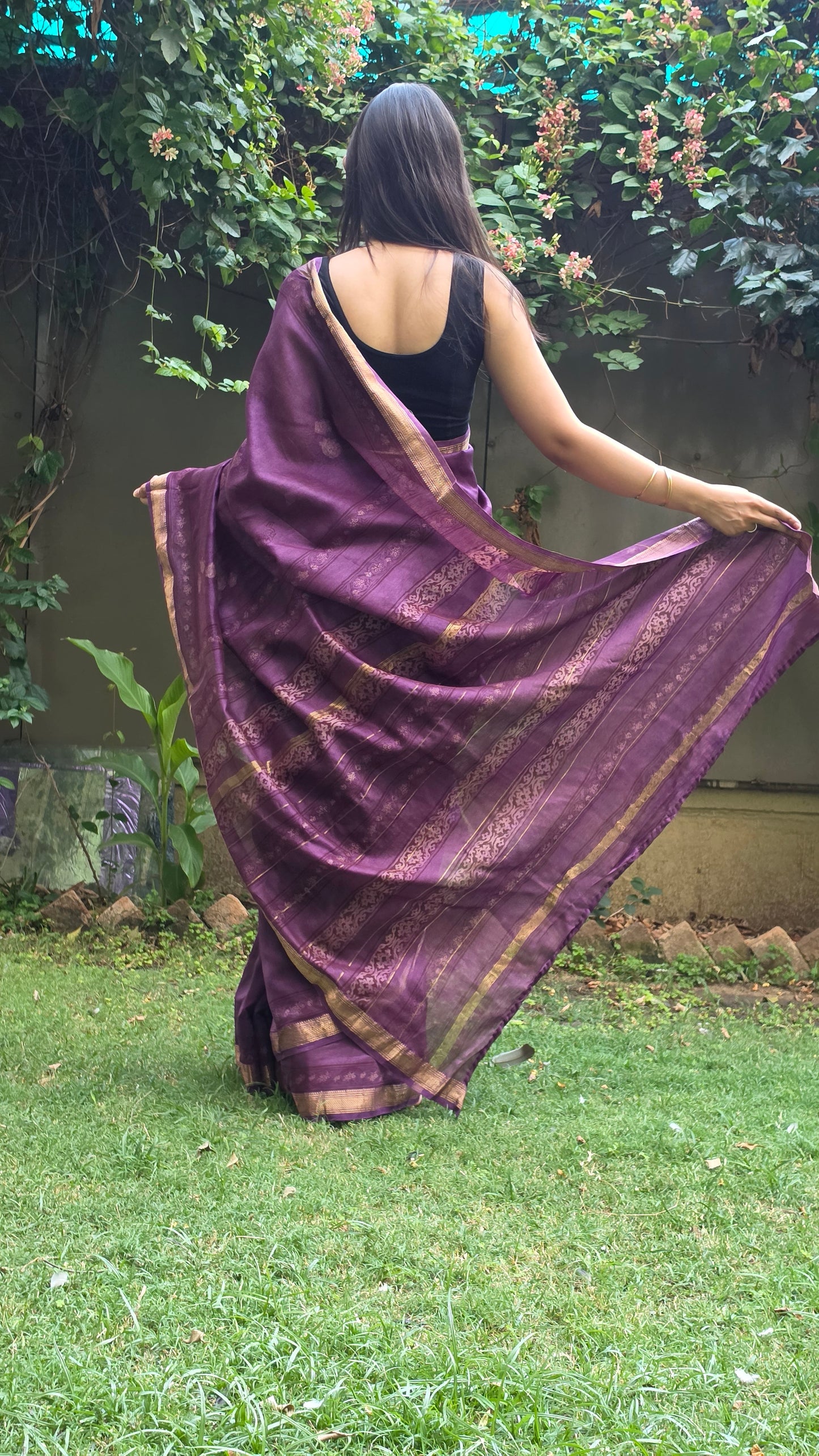 Kavisha- Purple Maheshwari Silk Saree