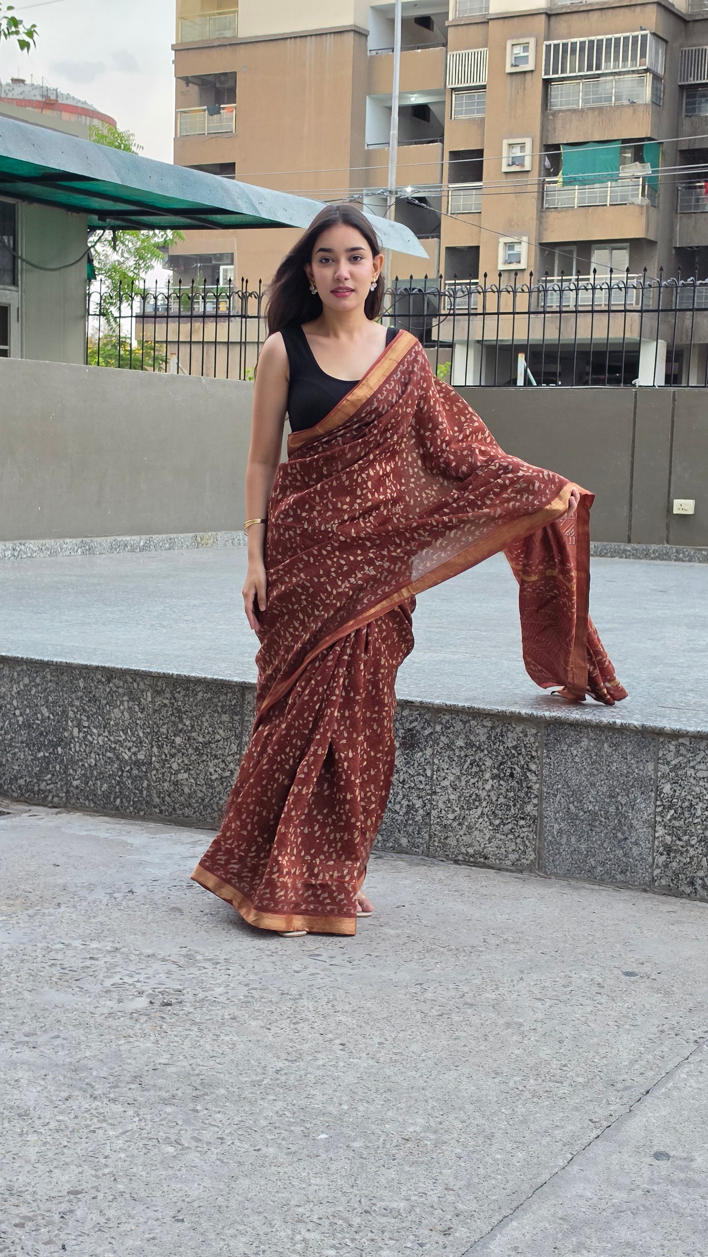 Ridhira- Brown Maheshwari Silk Saree