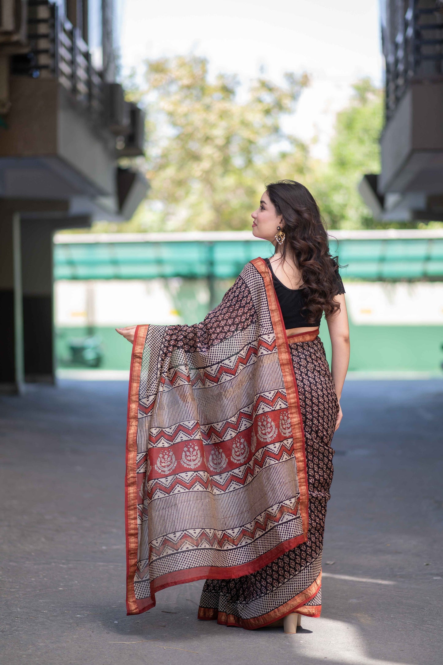 Sitara- Black Bagru Maheshwari Silk Saree