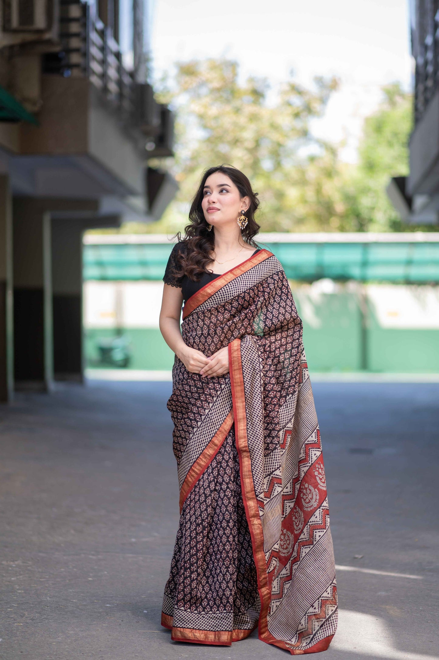 Sitara- Black Bagru Maheshwari Silk Saree