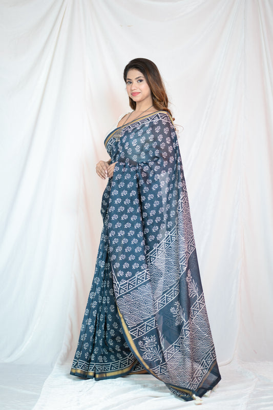 Serenity Mist - Maheshwari Silk Saree