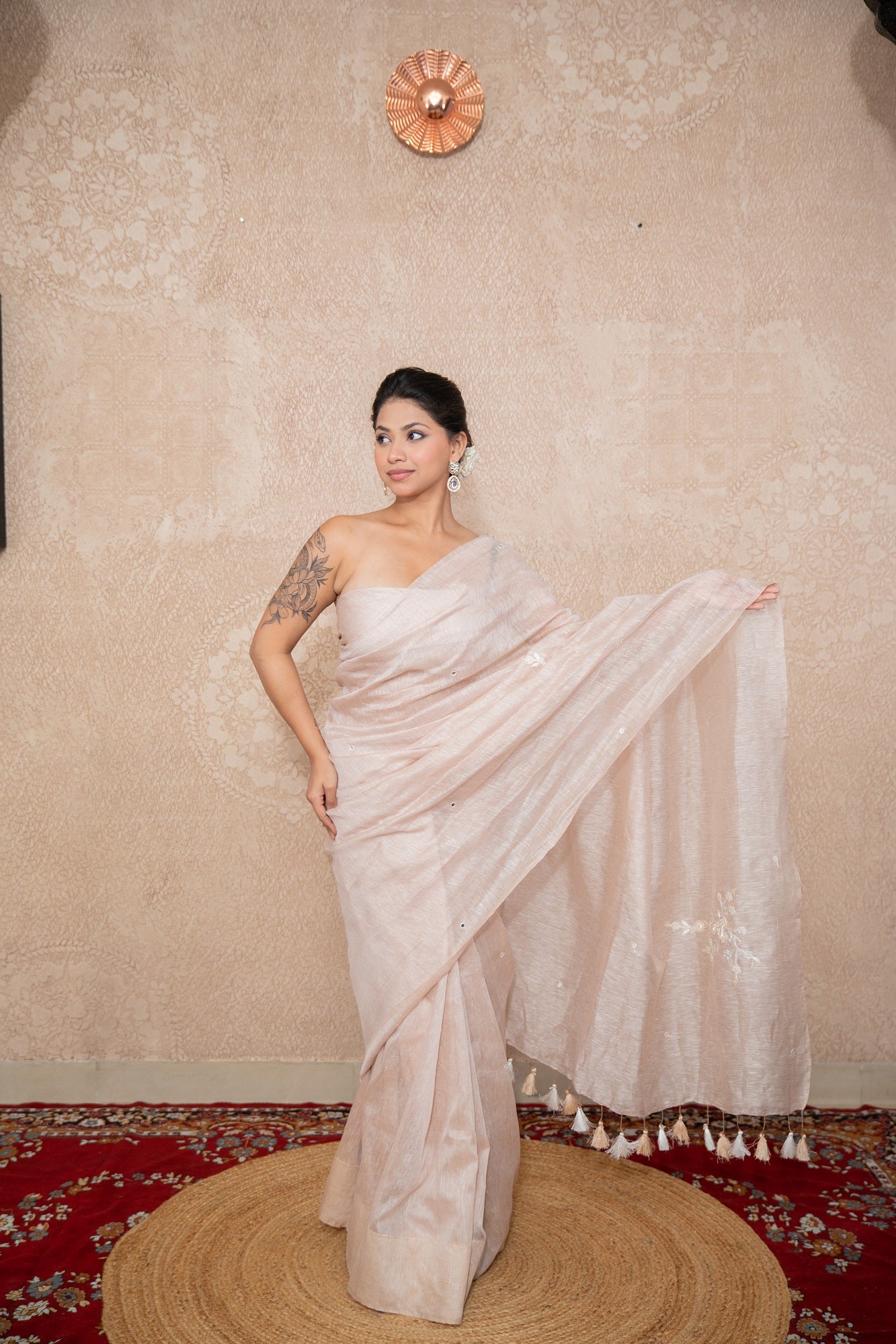 Tanirika- Beige Silk Linen Saree