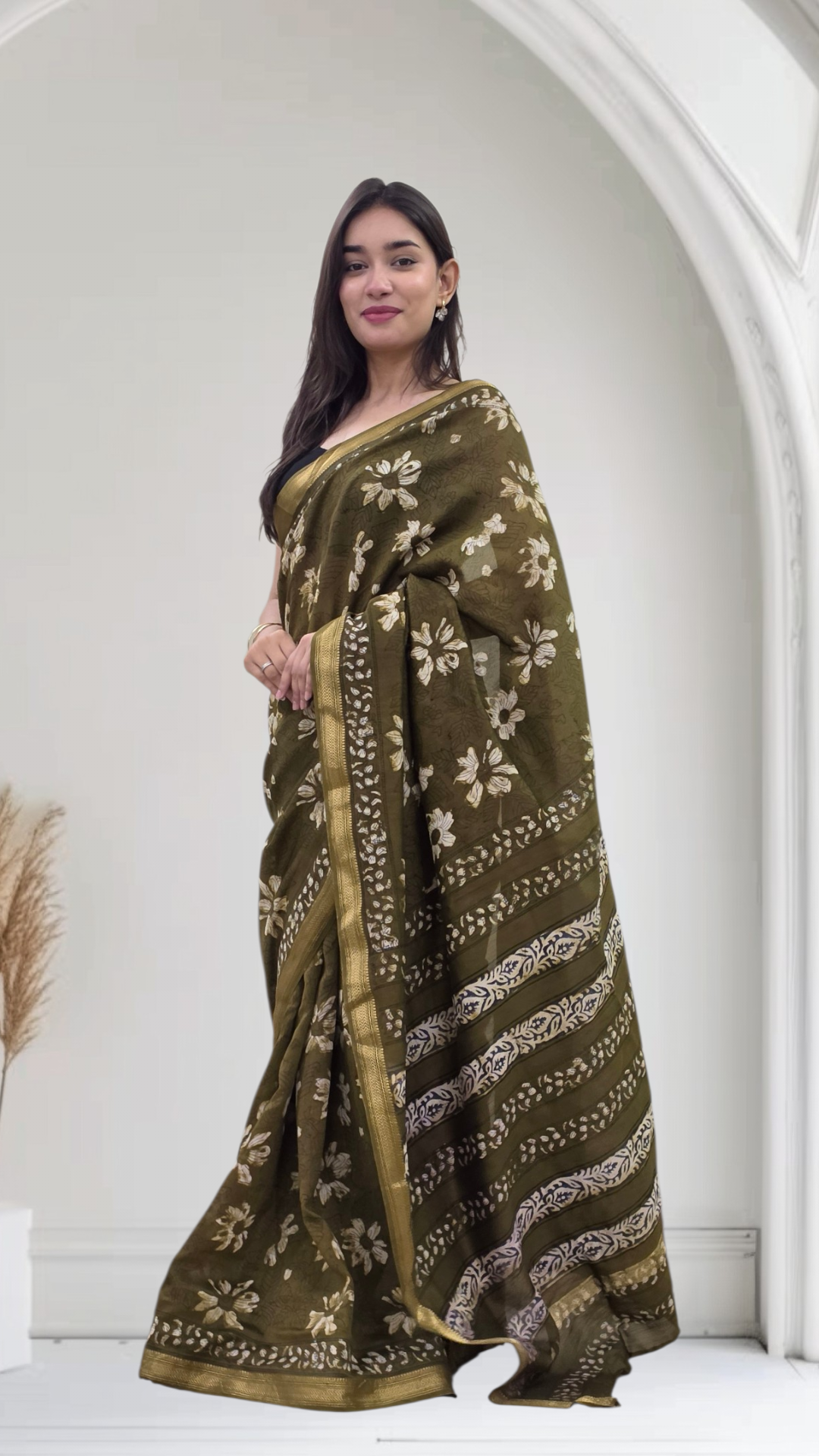 Trisha - Green Maheshwari Silk saree